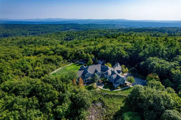 6 Crescent Drive, Bow, NH 03304