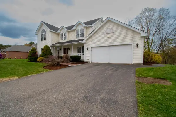 29 McLane Lane, Manchester, NH 03104