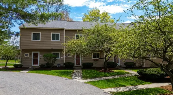 A2 Stonehedge Drive, South Burlington, VT 05403
