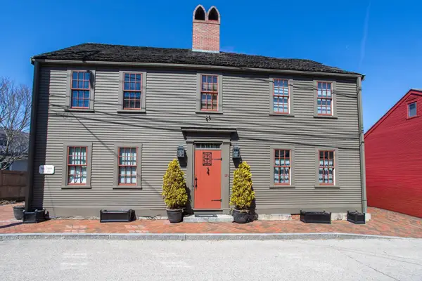 171 Gates Street, Portsmouth, NH 03801