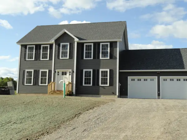 85 Fairview Drive, Pittsfield, NH 03263