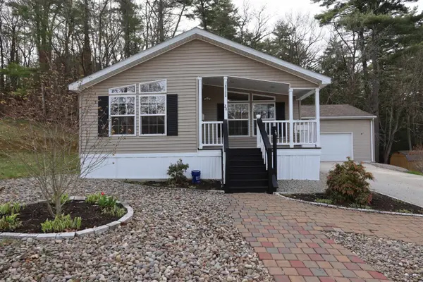 20 Kirkwood Road, Hooksett, NH 03106