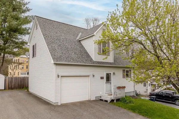 44 Acorn Street, Hartford, VT 05001