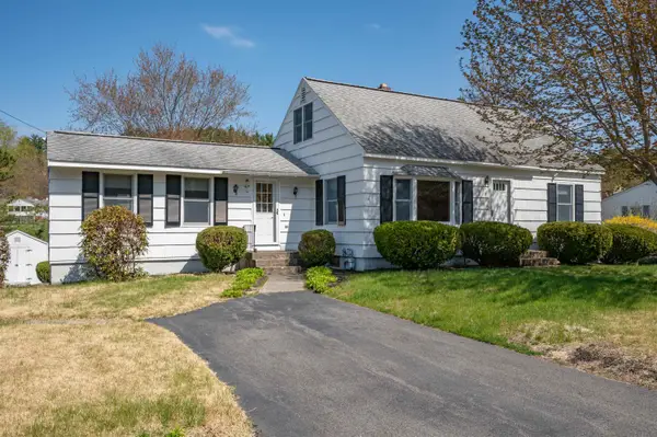 17 Stevens Avenue, Merrimack, NH 03054