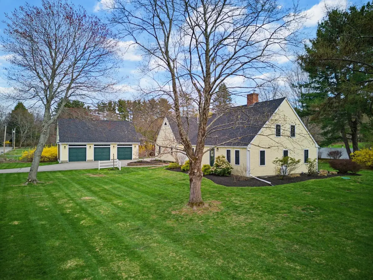 6 Fifield Lane #A, Stratham, NH 03885 - #1