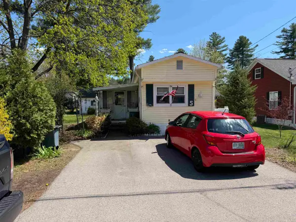 5 Shadycrest Drive, Nashua, NH 03062