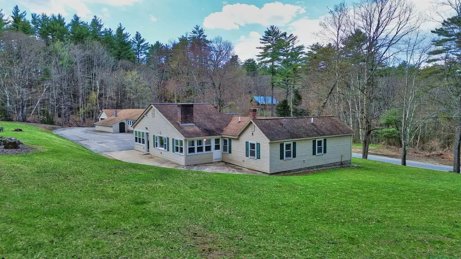 456 Salisbury Road, Franklin, NH 03235 - #2