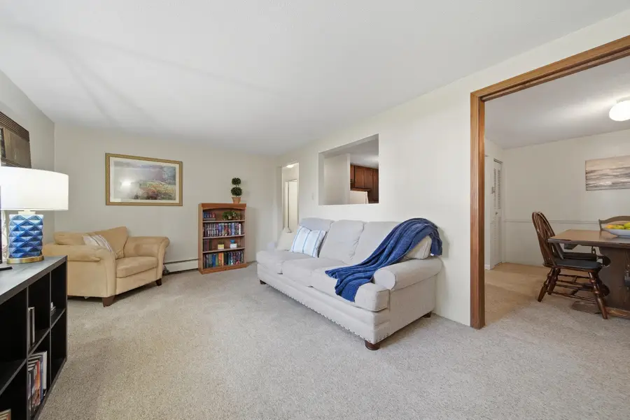 36 English Village Road #102, Manchester, NH 03102 - #3