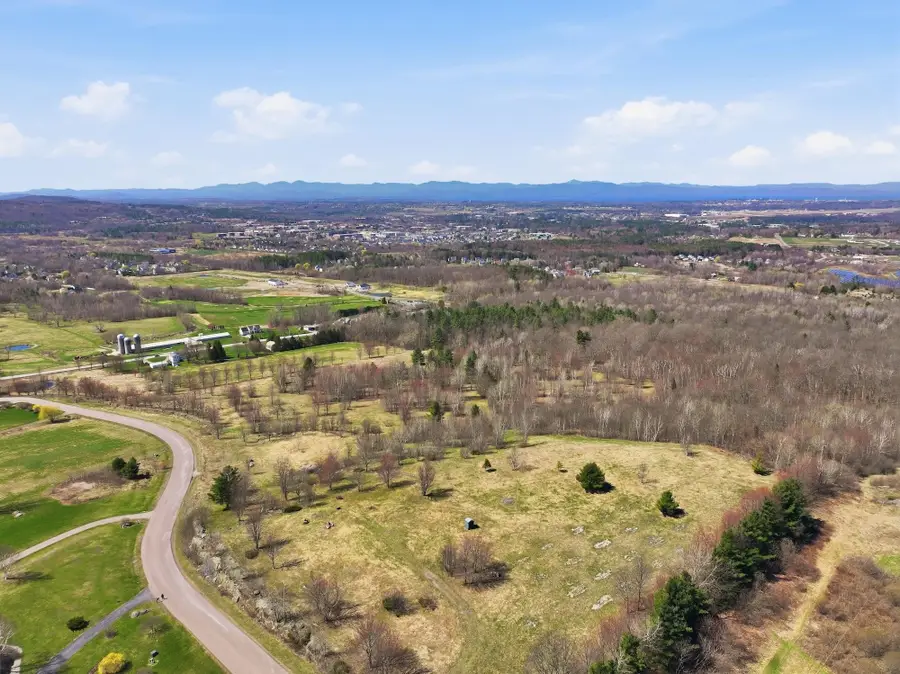 351 Ledgewood Drive, Williston, VT 05495 - #3