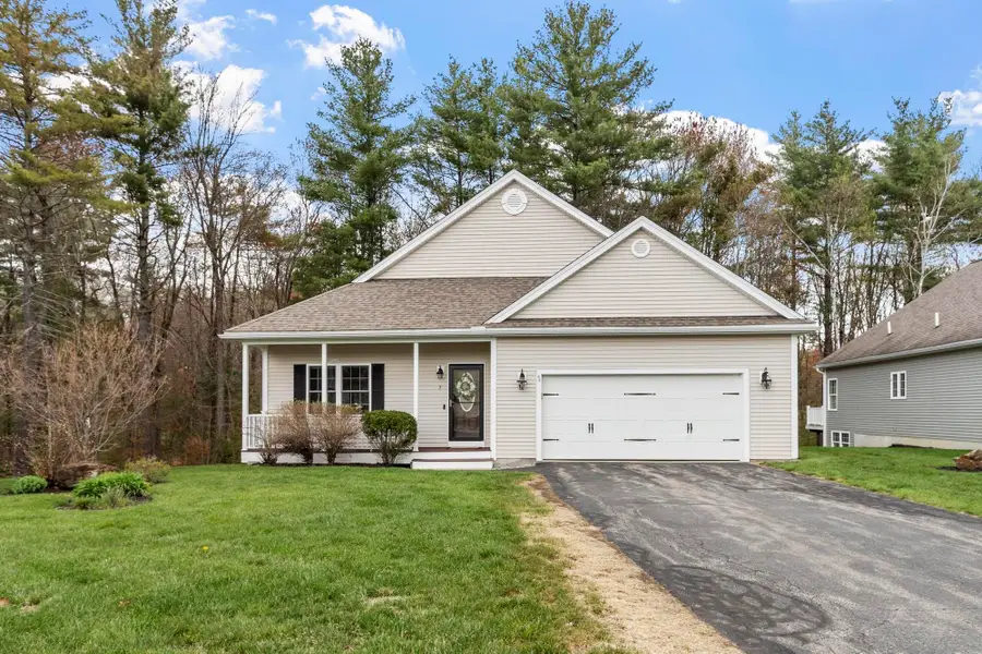 7 Torrey Pines Circle, Plaistow, NH 03865 - #2