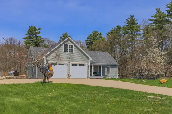 101 Mast Road, Lee, NH 03861