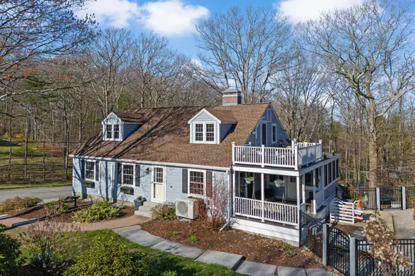 59 Blaze Hill Road, Hopkinton, NH 03229