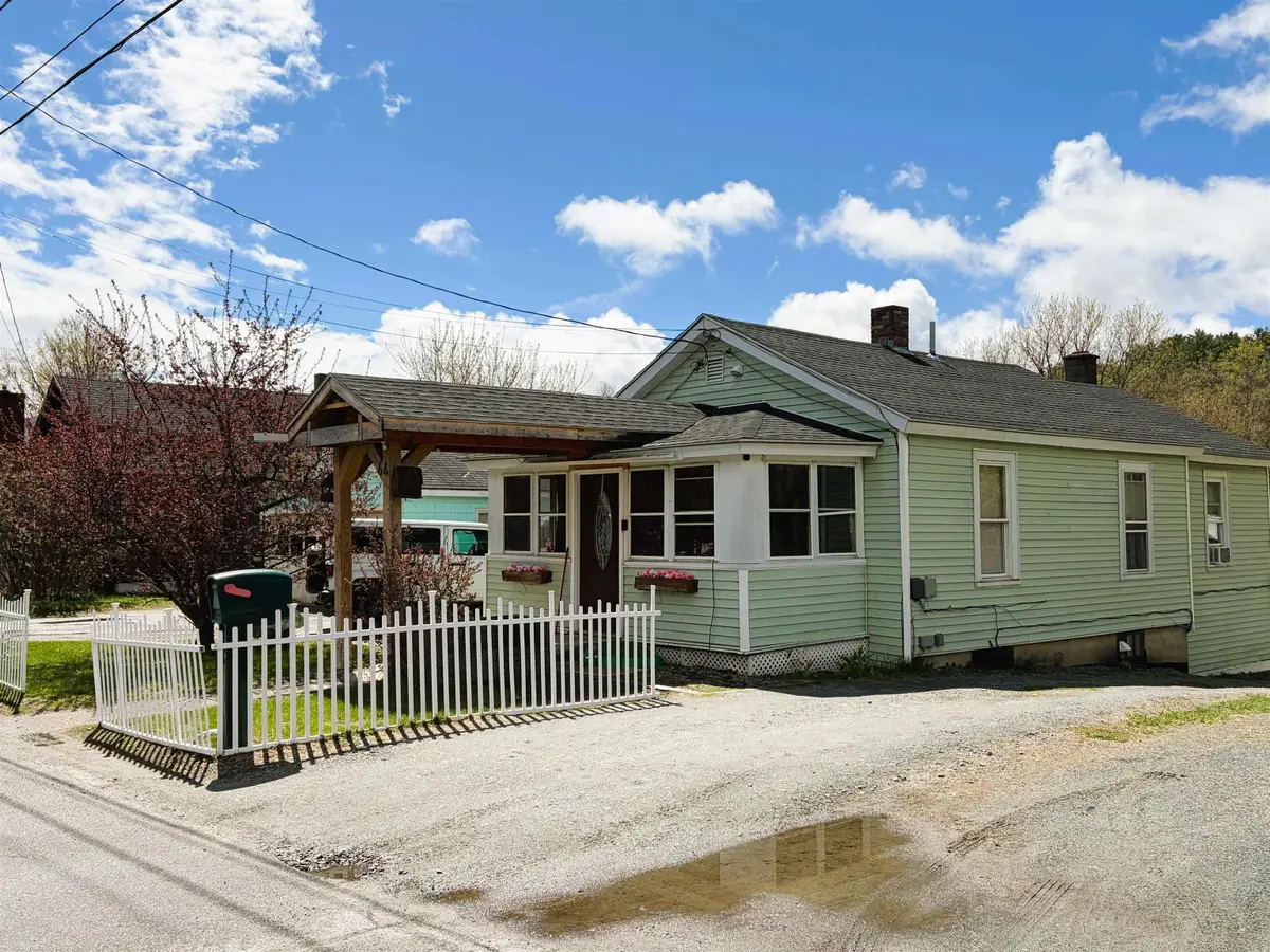 64 Washington Street, Littleton, NH 03561 - #1