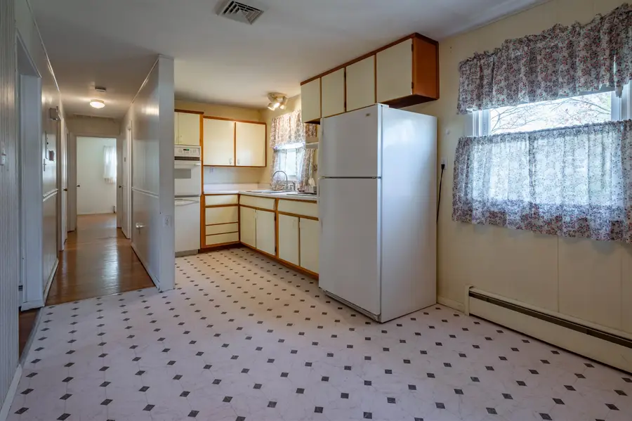 3 Derby Circle, Nashua, NH 03062 - #3