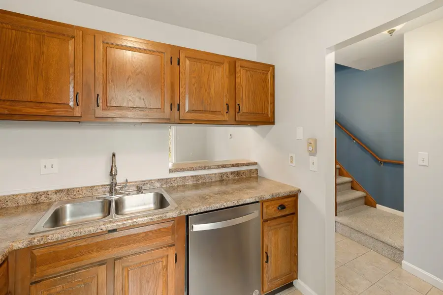 249 Twin Oaks Terrace, South Burlington, VT 05403 - #3