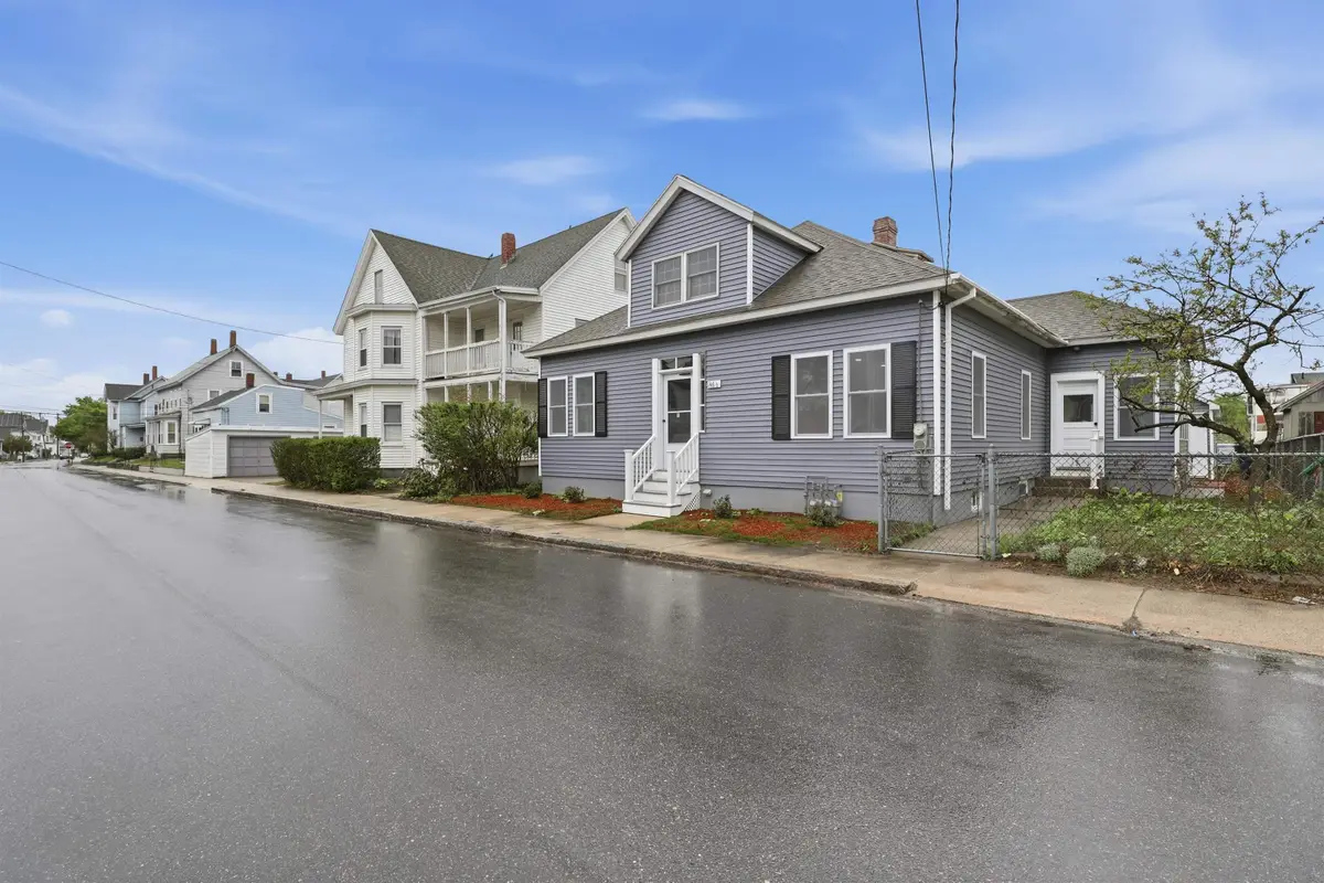 146 1/2 Chestnut Street, Nashua, NH 03060 - #1