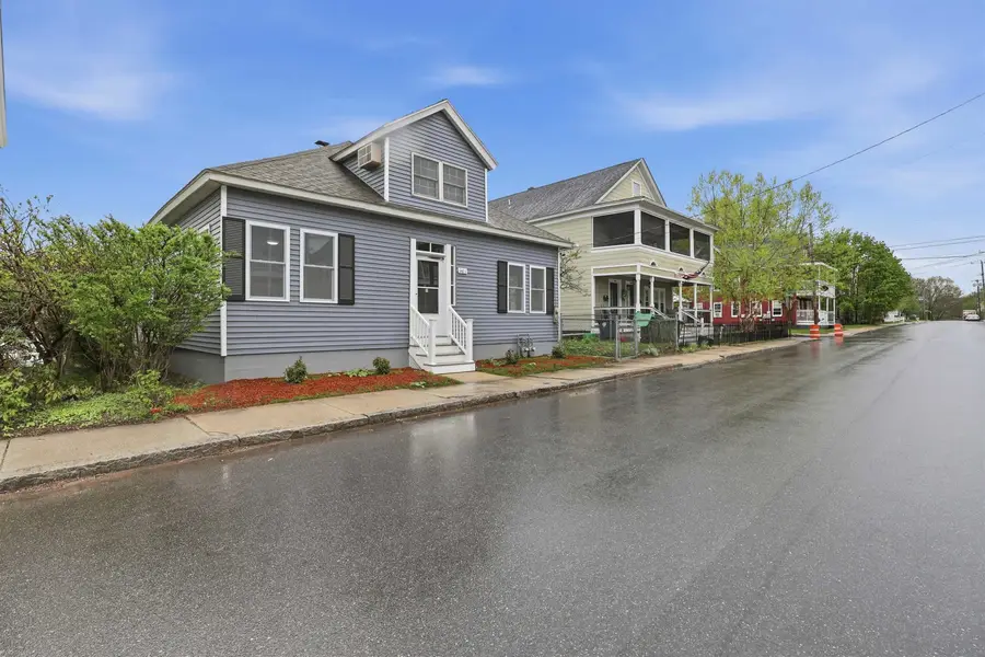 146 1/2 Chestnut Street, Nashua, NH 03060 - #2