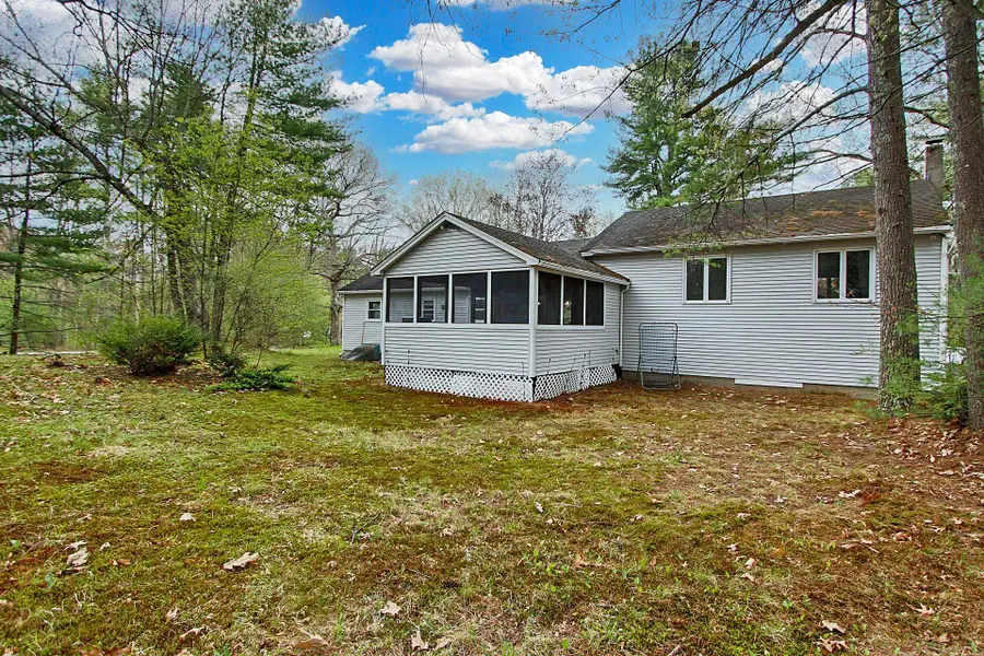 15 Lincoln Street, Pelham, NH 03076 - #2