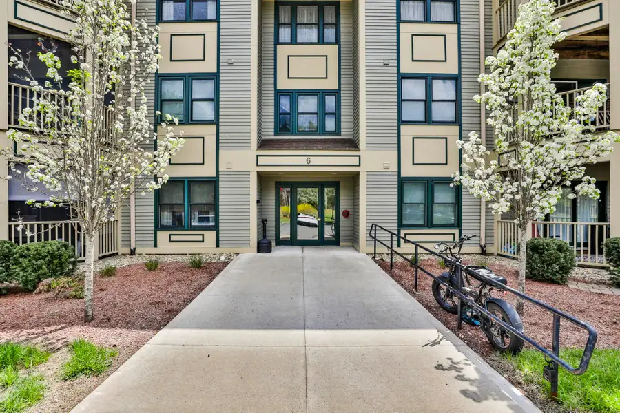6 Mayfair Lane #201, Nashua, NH 03063 - #3