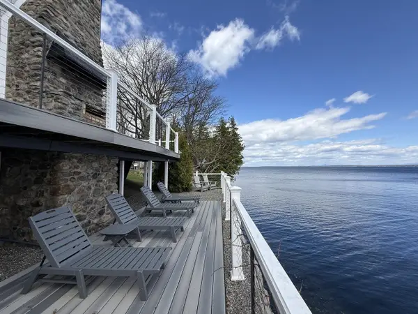 274 Stone Gate Lane, North Hero, VT 05474
