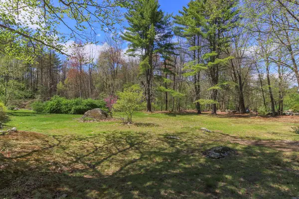 112 Mountain Road, Goffstown, NH 03045