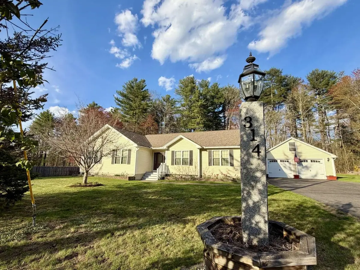 314 Mammoth Road, Londonderry, NH 03053 - #1