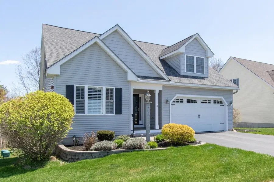 11 Bent Grass Circle, Kingston, NH 03848 - #3