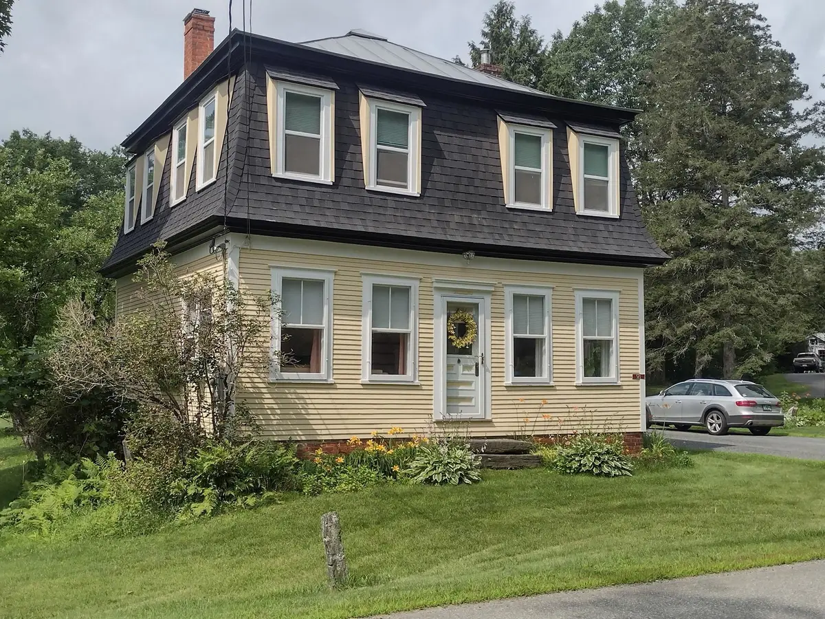 521 N Main Street, Bethel, VT 05032 - #1