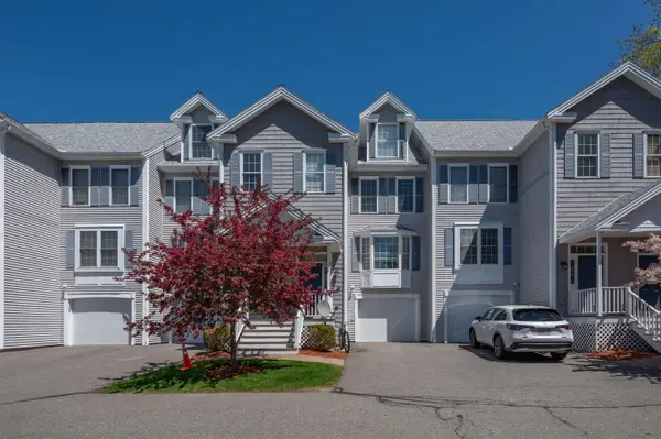 17 Georgetown Drive, Nashua, NH 03062