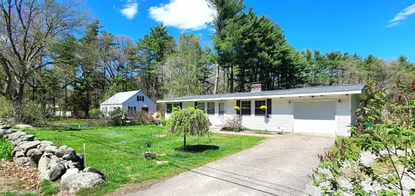 21 Cedar Road, North Hampton, NH 03862