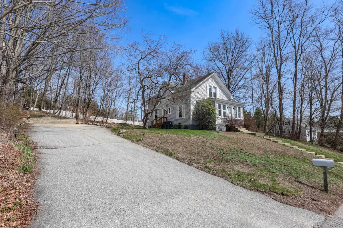 32 Turnpike Street, Pembroke, NH 03275 - #1