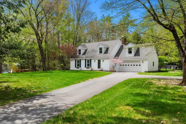 5 Wentworth Drive, Bedford, NH 03110