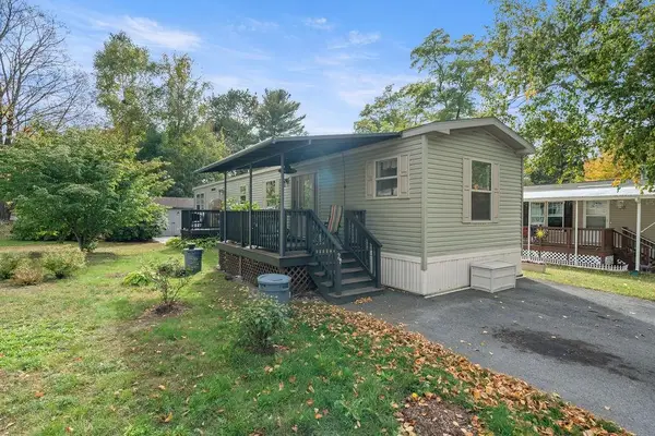 27 Hayes Park, Exeter, NH 03833