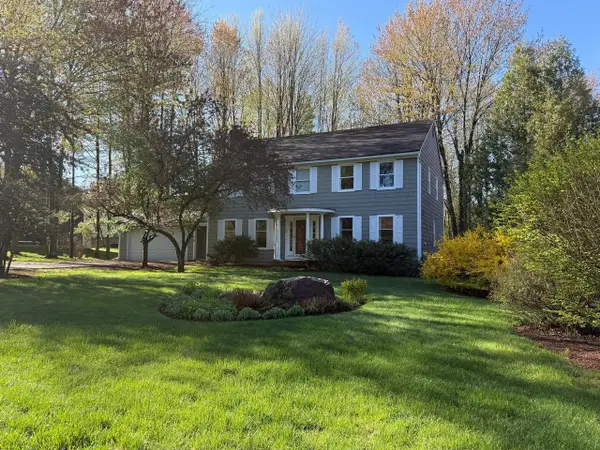 62 Summit Circle, Shelburne, VT 05482