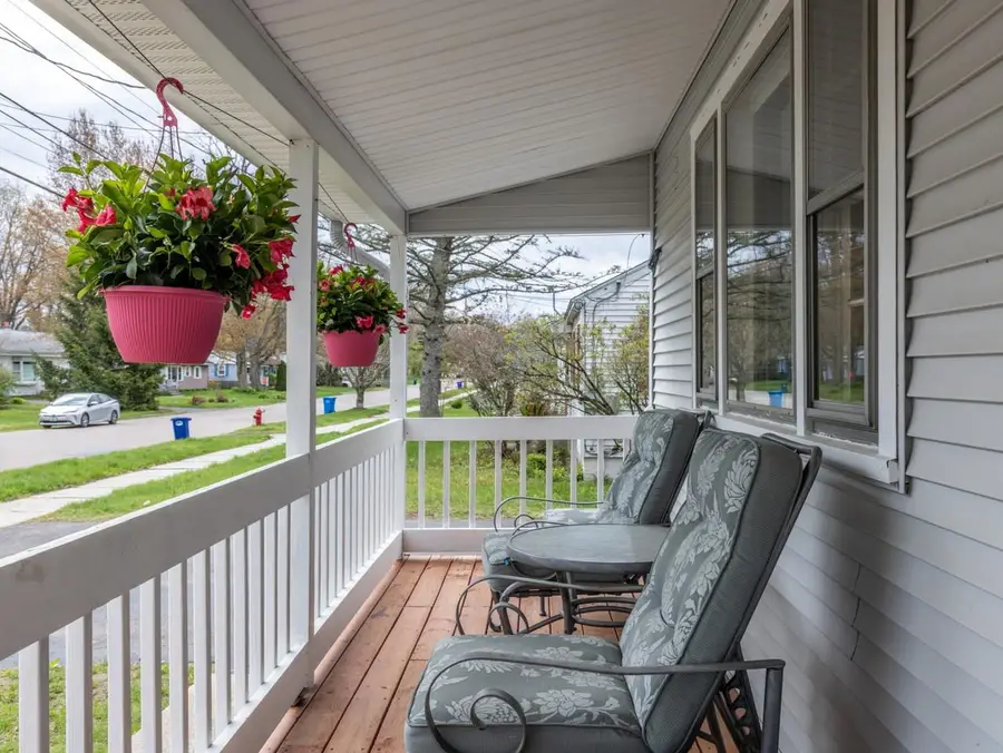 2083 North Avenue, Burlington, VT 05408 - #2