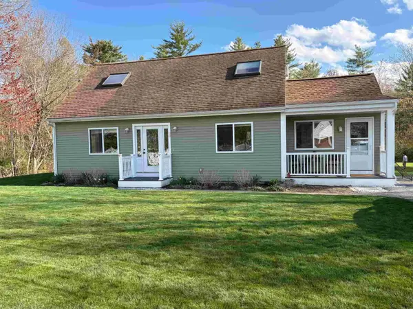 28 Doe Farm Lane, Newmarket, NH 03857