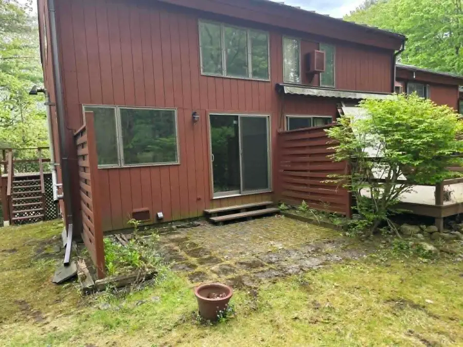 9 Evergreen Lane, Brattleboro, VT 05301 - #3