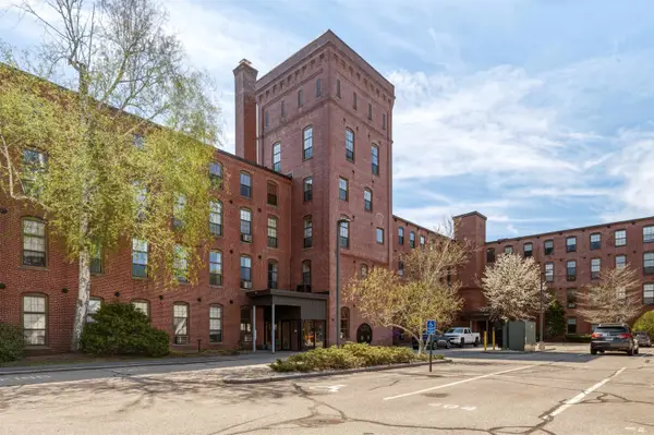 156 Front Street #206, Exeter, NH 03833