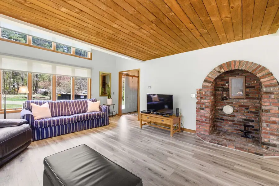 9 Wooddale Circle, Newbury, NH 03255 - #2