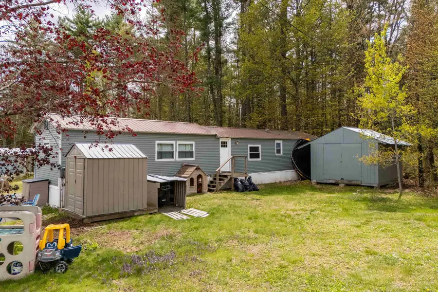 206 Friendship Avenue, Pembroke, NH 03275 - #3