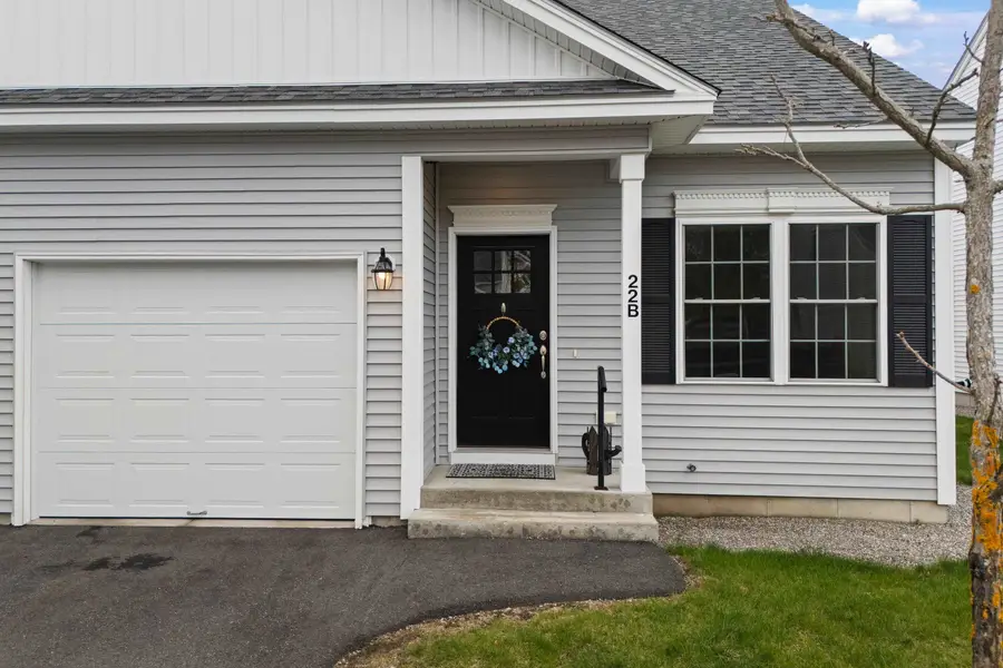 22 Angel Point Circle #B, Goffstown, NH 03045 - #2