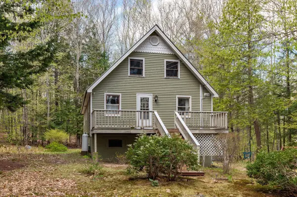 25 Brewster Hill Road, Tamworth, NH 03886