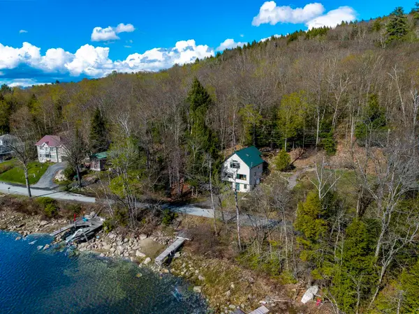 1068 Goose Pond Road, Canaan, NH 03741