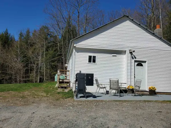 557 Fernwood Farms Road, Canaan, NH 03741