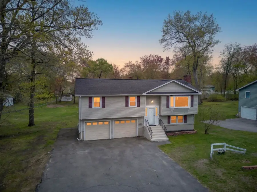 27 Townsend Avenue, Salem, NH 03079 - #2