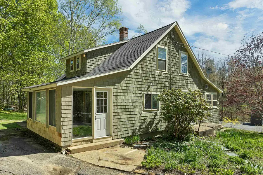 546 White Oaks Road, Laconia, NH 03246 - #2