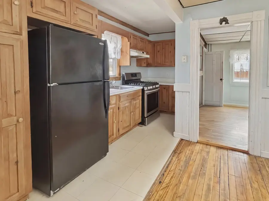 808 Grove Street, Manchester, NH 03103 - #2