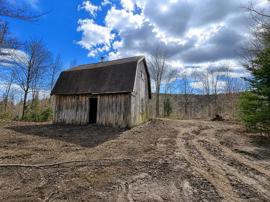 2900 Old Duck Pond Road, Sheffield, VT 05866 - #3