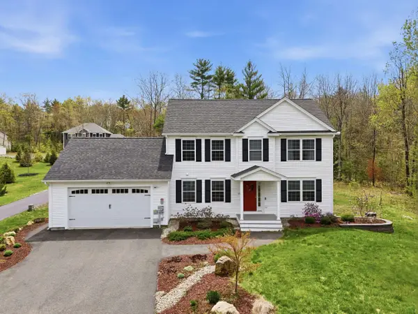 12 Sandybrook Drive, Raymond, NH 03077