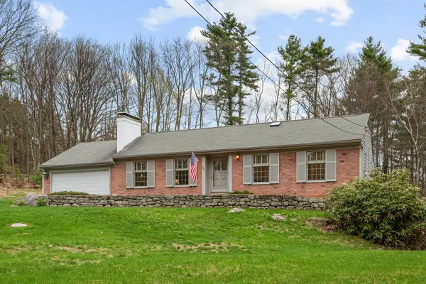 7 Pine Drive, Bedford, NH 03110